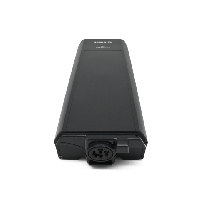 foto van de Bosch PowerPack 500 Active 36V 13.4Ah fietsbatterij waar je de aansluiting waar je de plug-in kan zien.